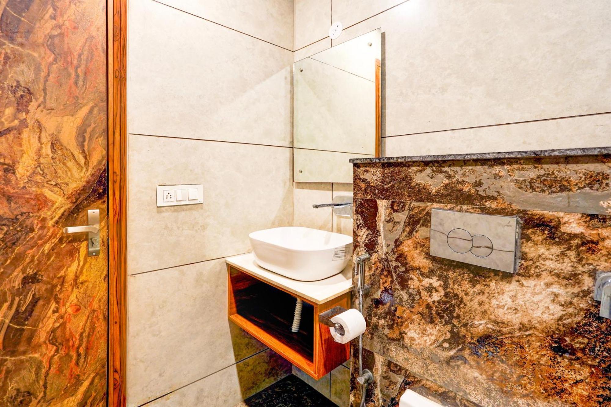 Hotel Marina Near Igi Airport Delhi Nové Dillí Exteriér fotografie
