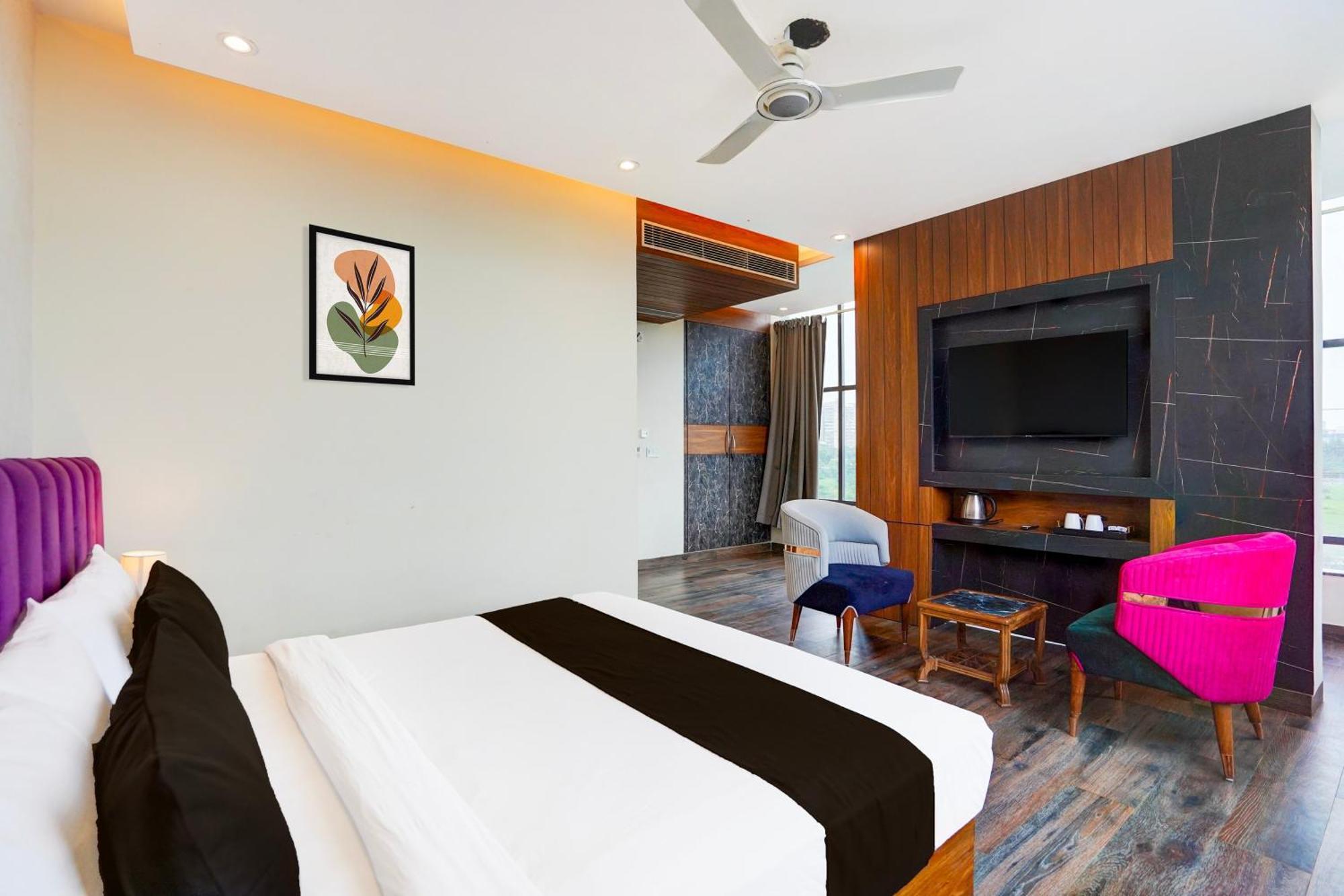 Hotel Marina Near Igi Airport Delhi Nové Dillí Exteriér fotografie